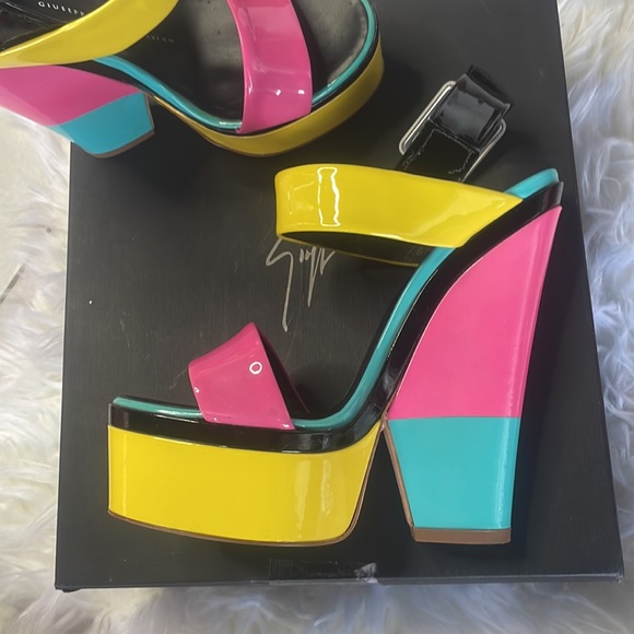 Giuseppe Zanotti Patent Leather Wedges - Picture 9 of 13